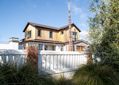 Modern, Warm, and Homey: Capturing the sun all day with Marvin Elevate windows